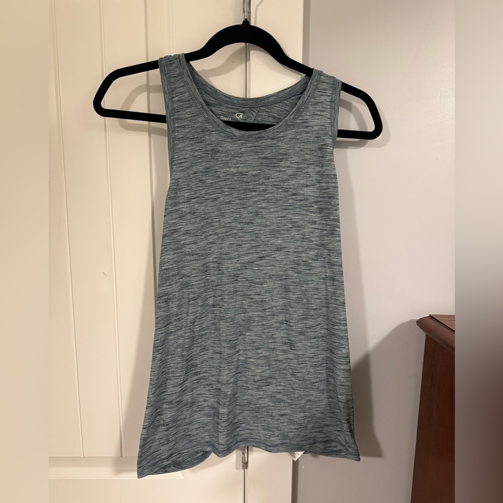 GAP Fit Breathe Blue Heathered Tank Top